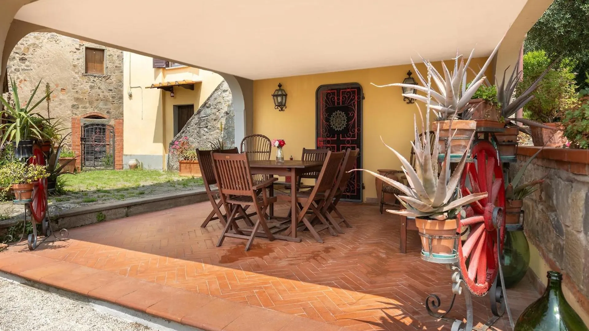 Villa Holiday House In Tuscany Near City Of Art Marliana Italië